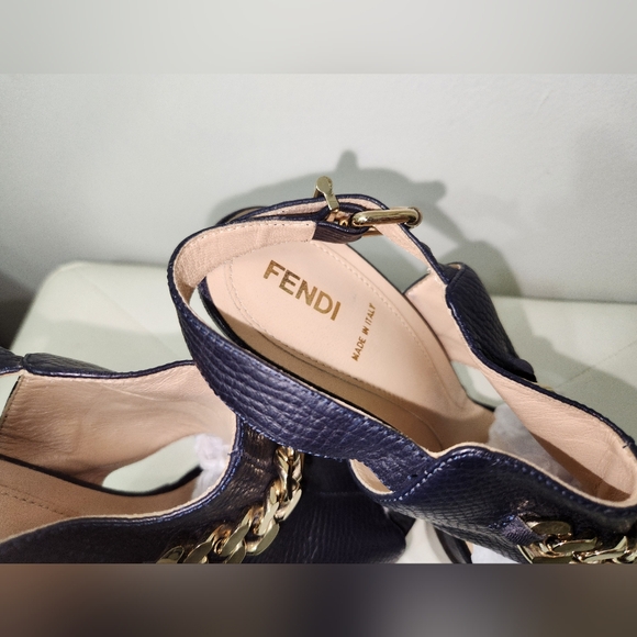 FENDI BLACK REPTILE EMBOSSED LEATHER CHAIN ACCENT STILETTO SANDALS 40.5 - Picture 5 of 12